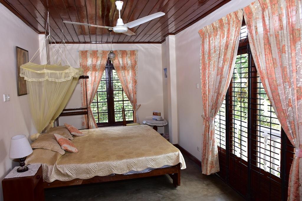 Lake Bungalow Otel Kandy Dış mekan fotoğraf